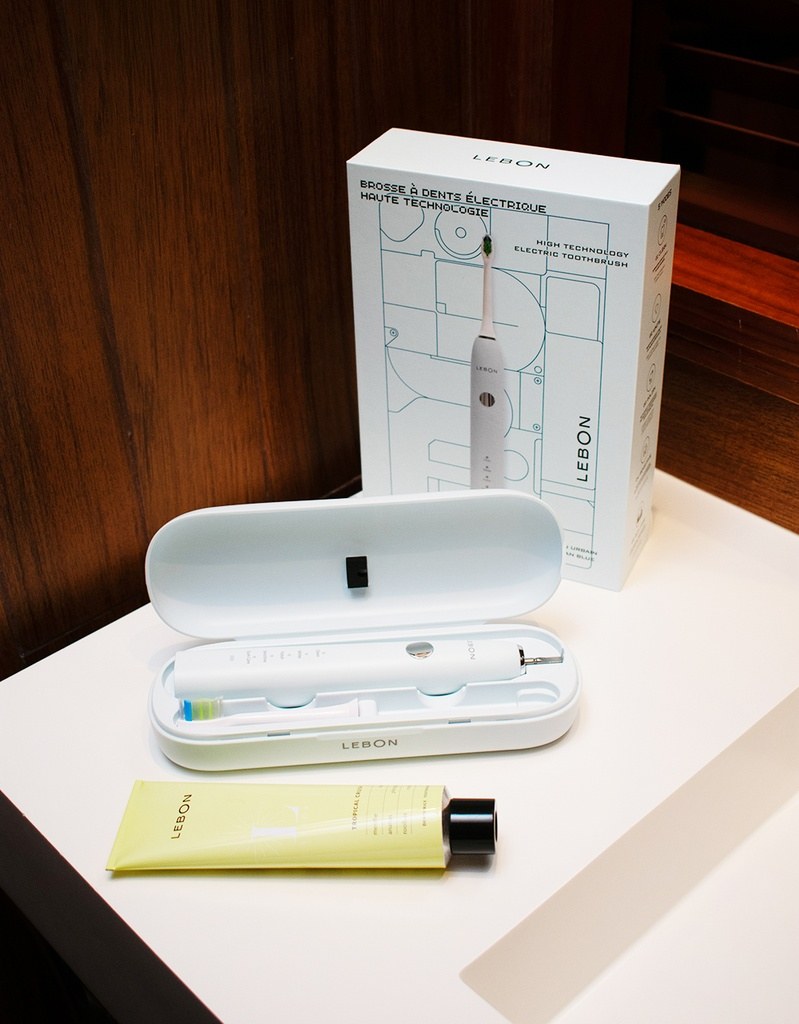 LEBON ZUBNA PASTA TROPICAL CRUSH - ANANAS ROOIBOS MENTA 75ML