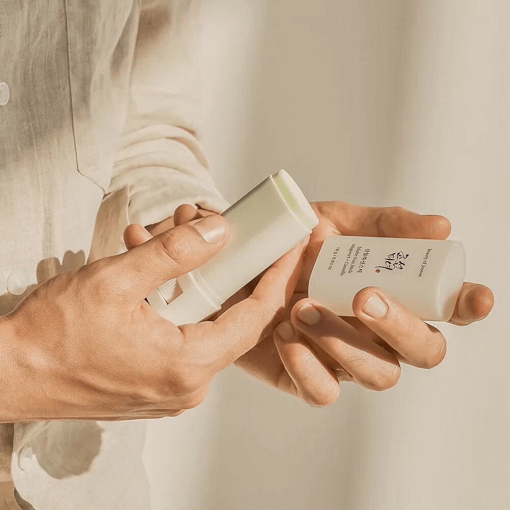 Matte sun stick : Mugwort + Camilia  18g