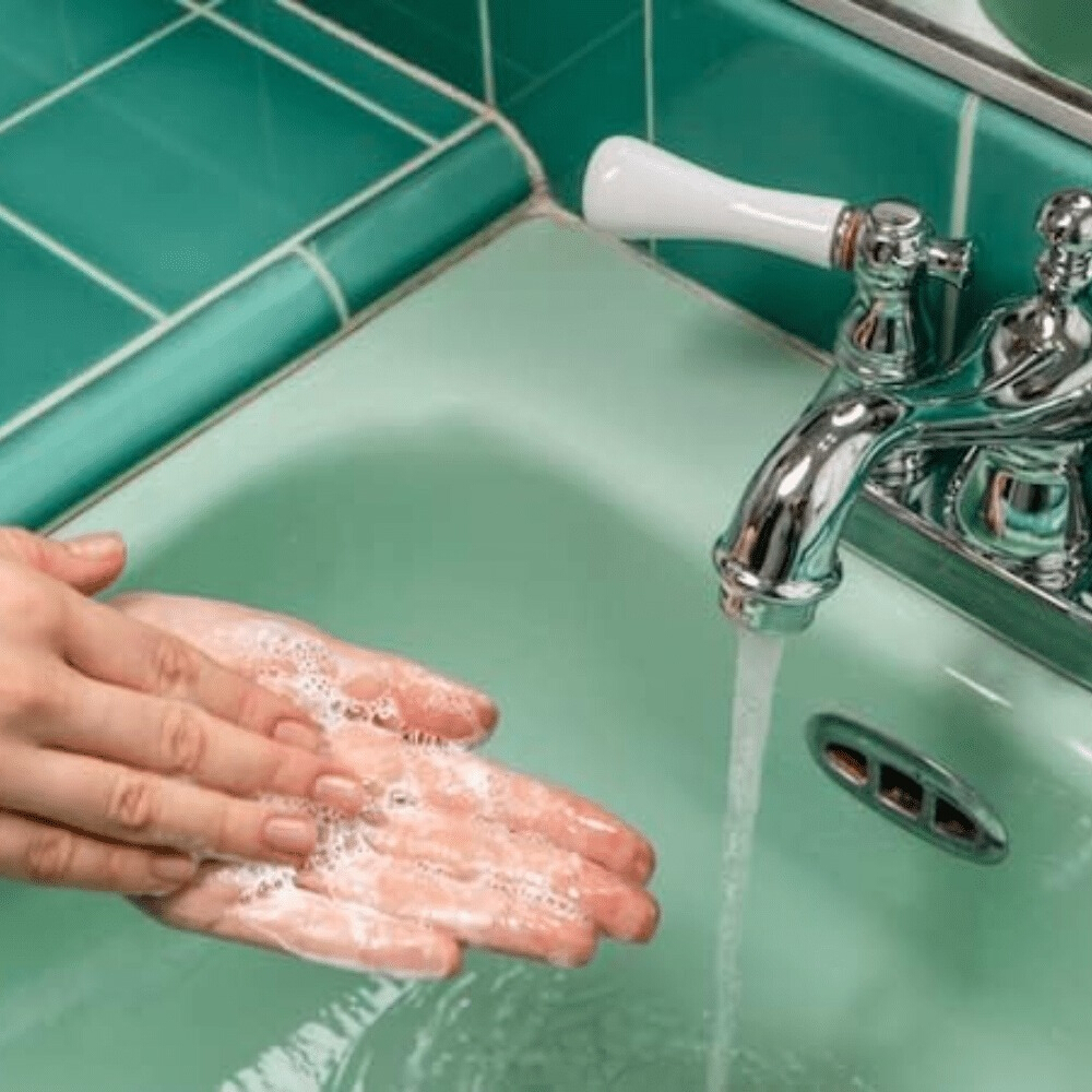 Quinoa One-Step balanced Gel Cleanser 180ml